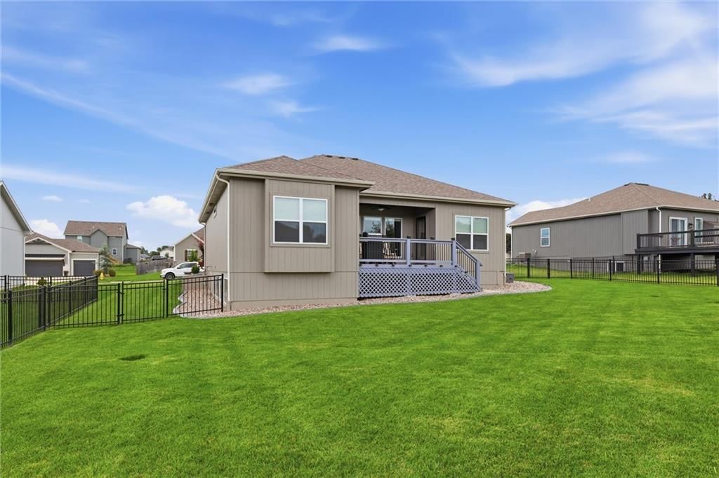1812 Winchester Drive — photo 33