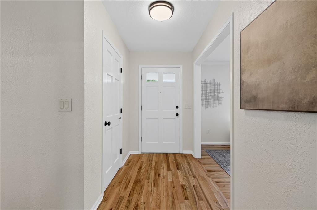 909 W 121st Street — photo 5
