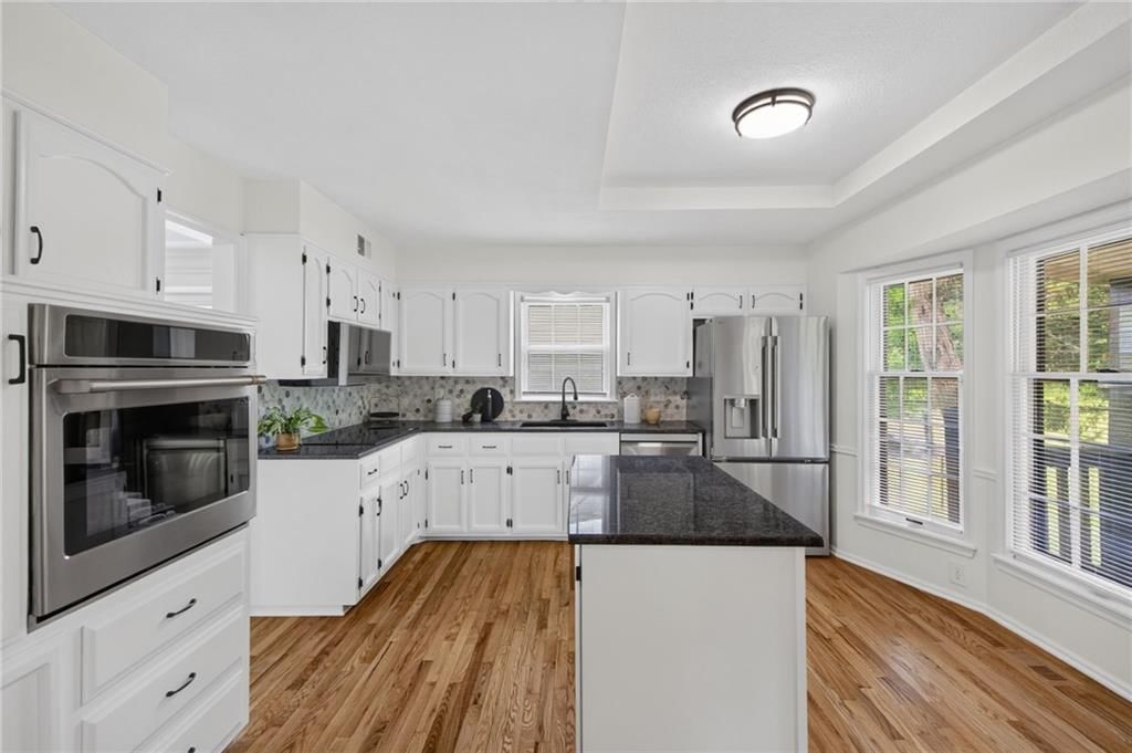909 W 121st Street — photo 10