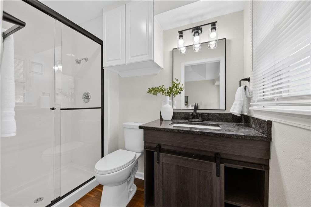 909 W 121st Street — photo 17