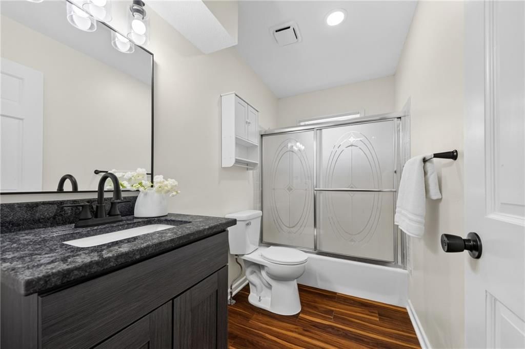 909 W 121st Street — photo 22