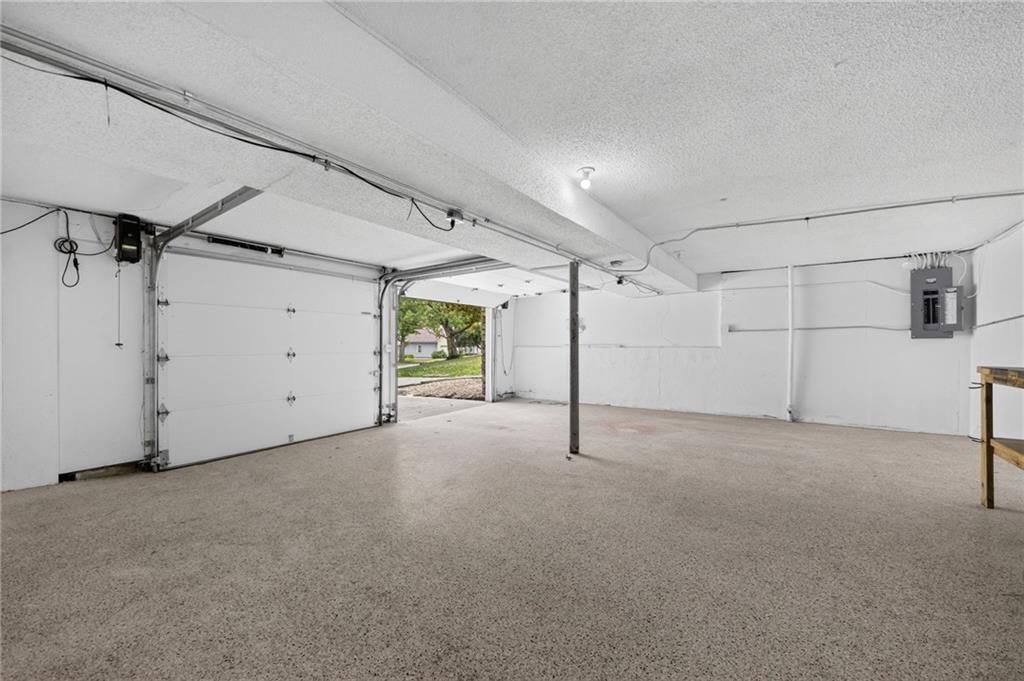 909 W 121st Street — photo 28