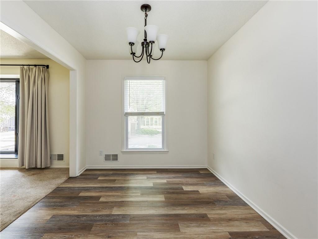 8016 Sunset Circle — photo 9