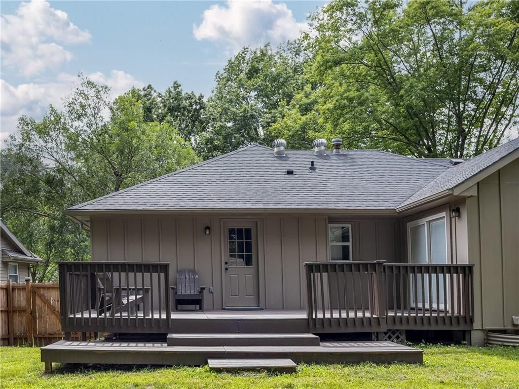 8016 Sunset Circle — photo 31