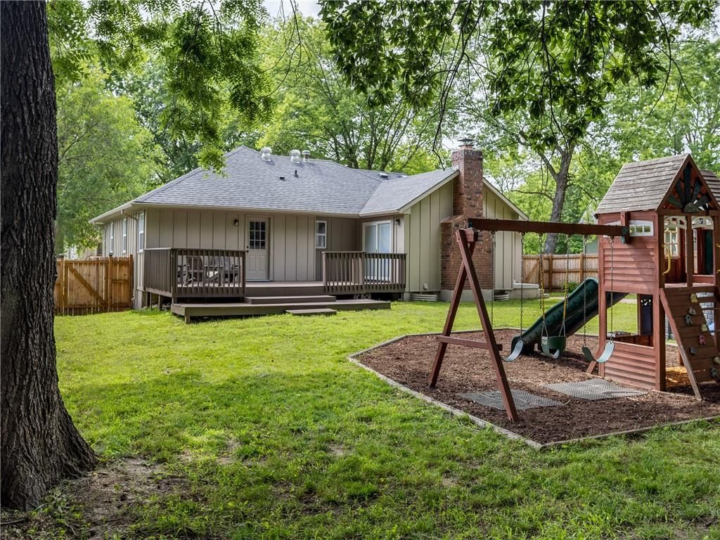 8016 Sunset Circle — photo 32