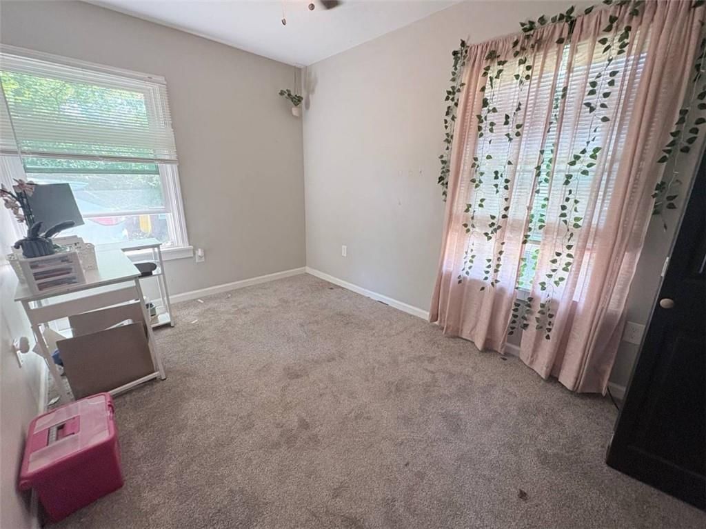 Photo 8 of 14 - 807 4th Street, Osawatomie, KS 66064