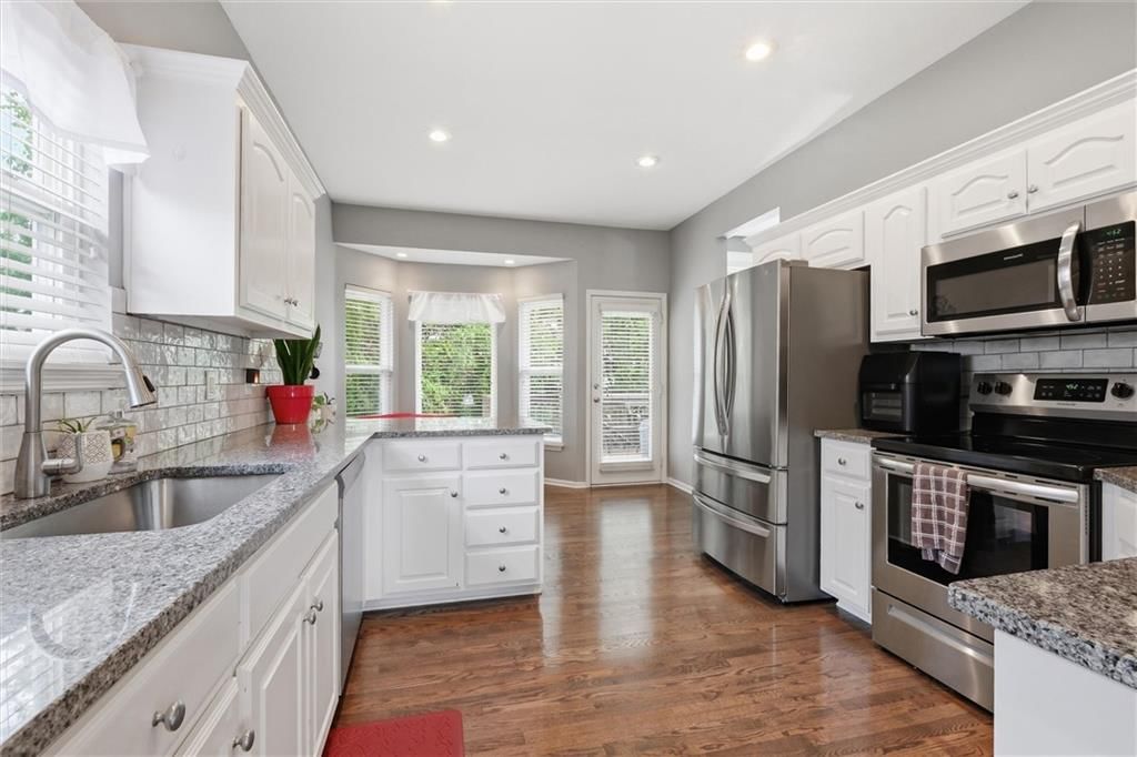 800 S Meadowbrook Street — photo 12