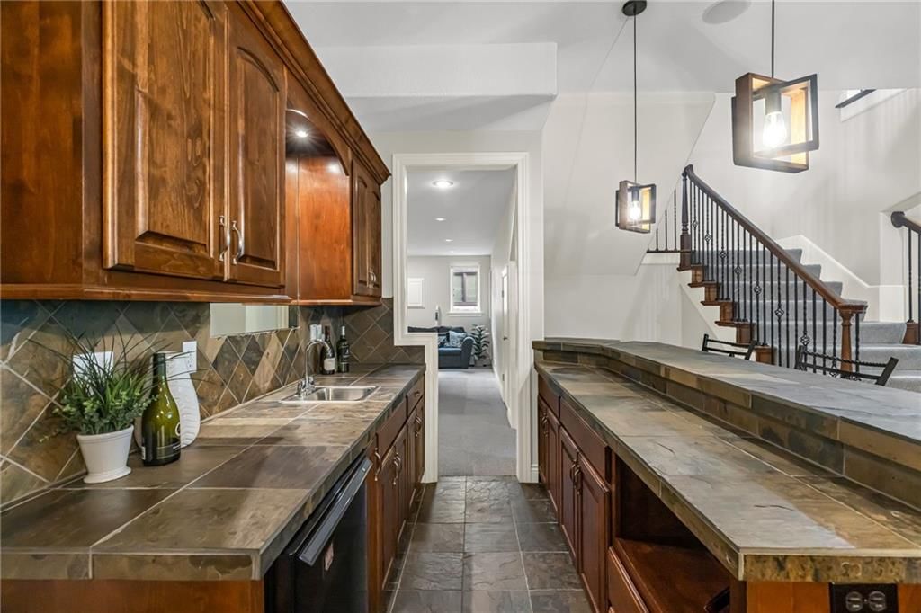 2421 NE Lake Breeze Drive — photo 21