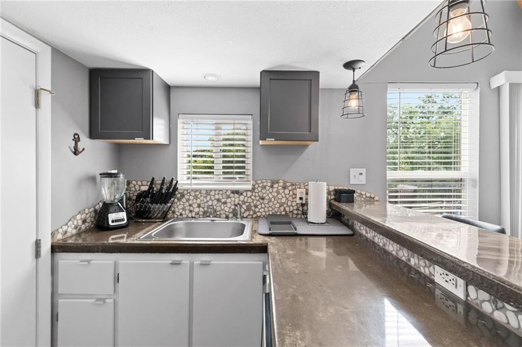 5891 SE Mohawk Drive — photo 9