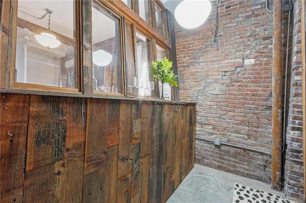 918 E 5th Street — photo 22