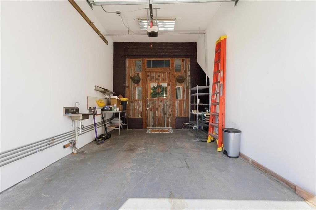 918 E 5th Street — photo 25