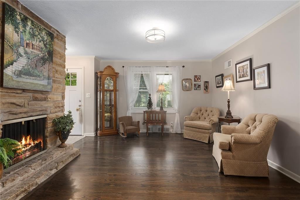 7327 Hardy Street — photo 4