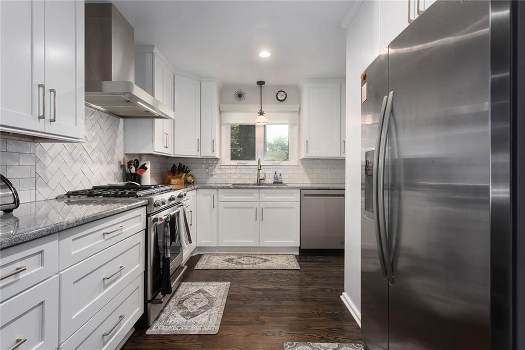 7327 Hardy Street — photo 13