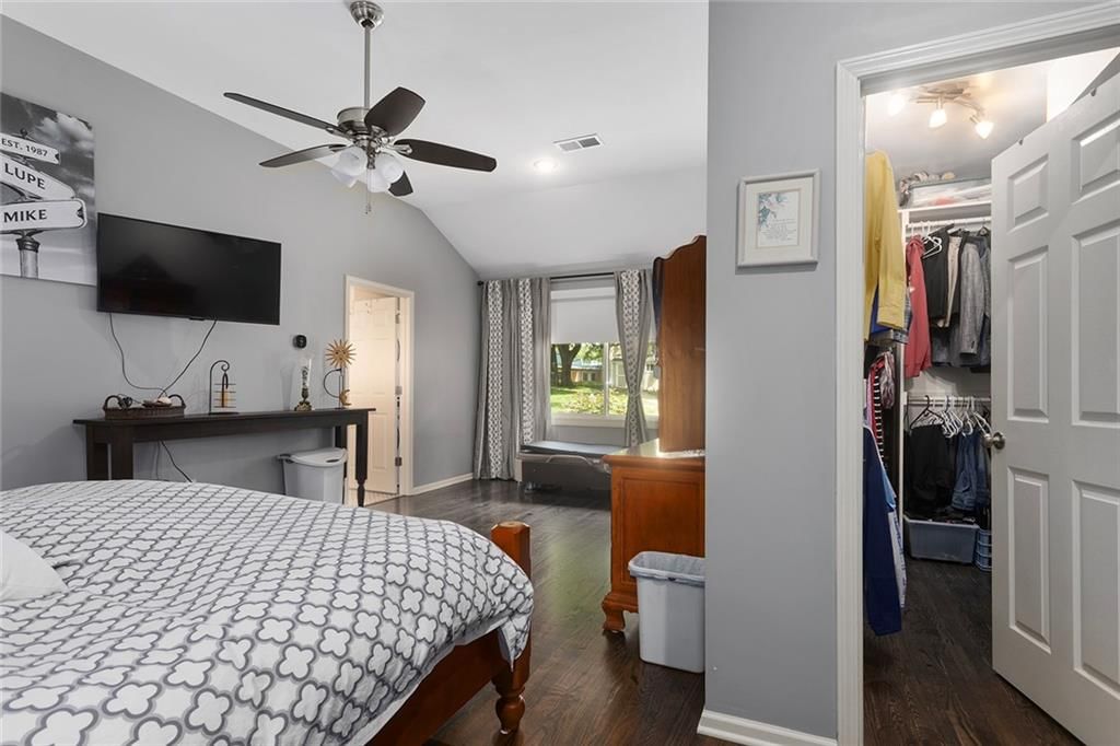 7327 Hardy Street — photo 30