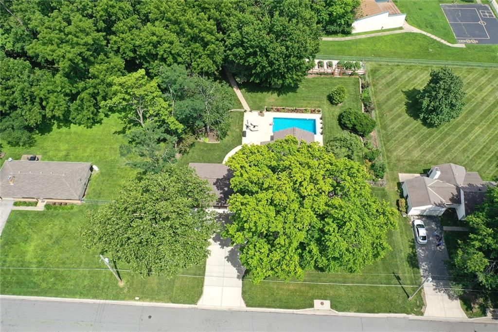 7327 Hardy Street — photo 58