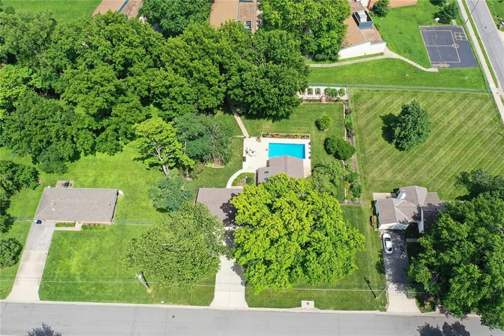 7327 Hardy Street — photo 59