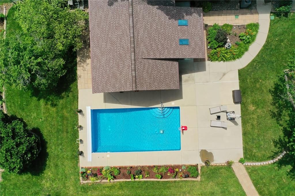 7327 Hardy Street — photo 65