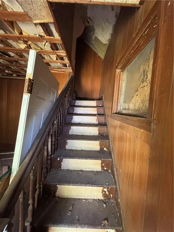 2221 Garfield Avenue — photo 4