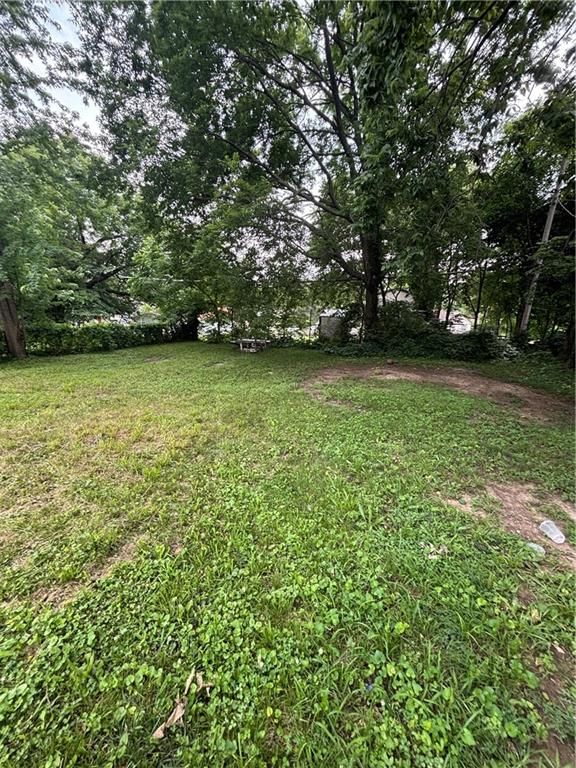 2221 Garfield Avenue — photo 11