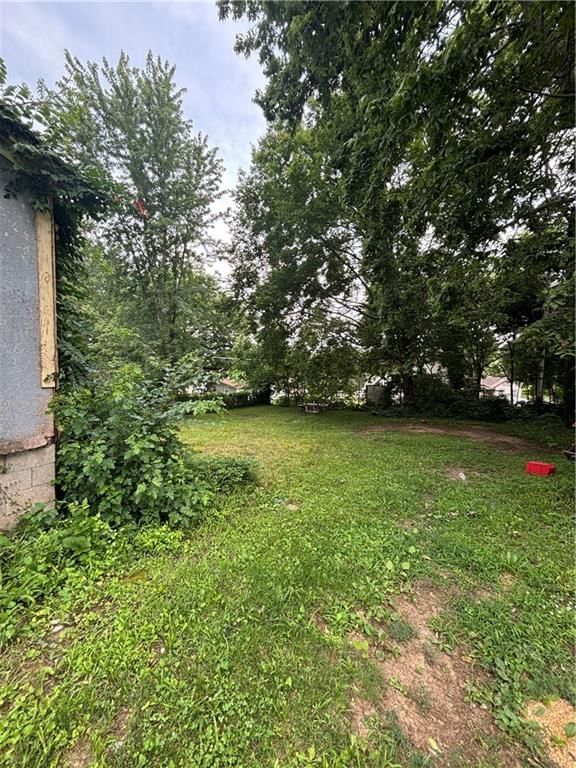 2221 Garfield Avenue — photo 12