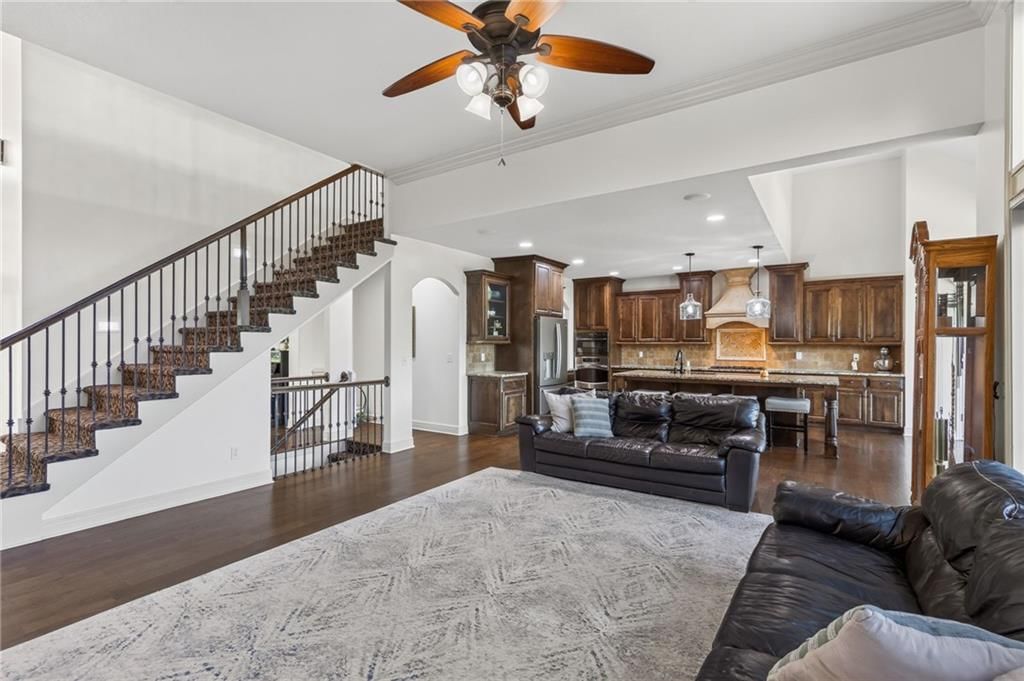 8030 N Caldwell Avenue — photo 6