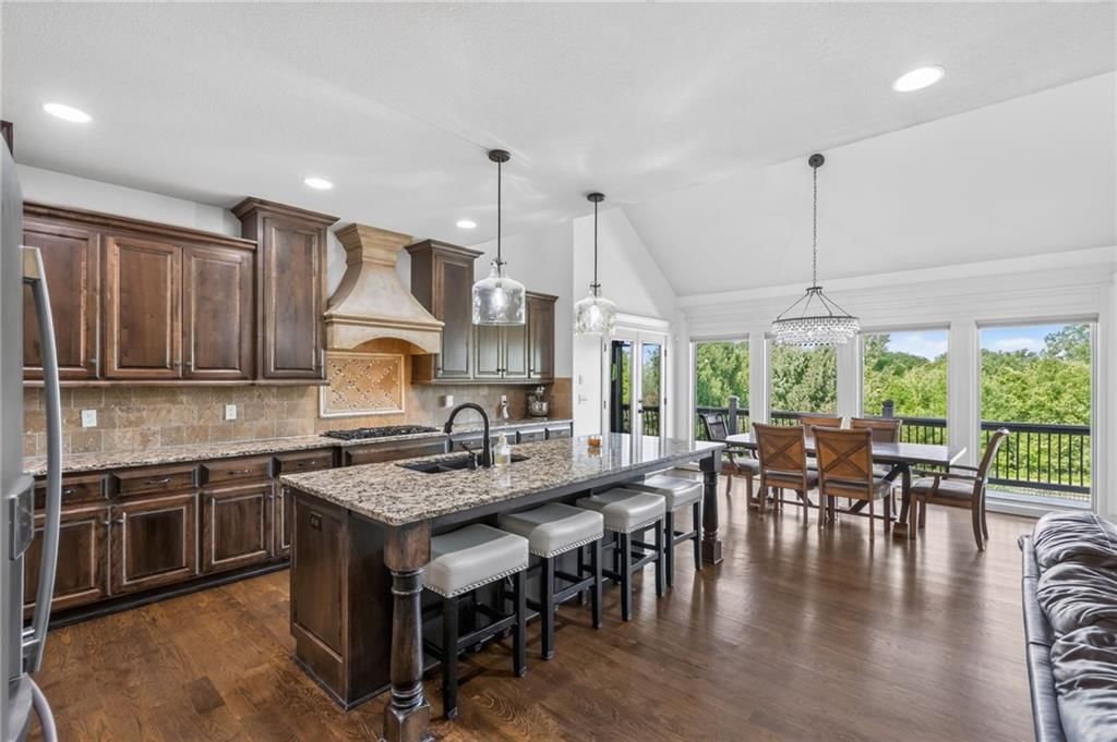 8030 N Caldwell Avenue — photo 11