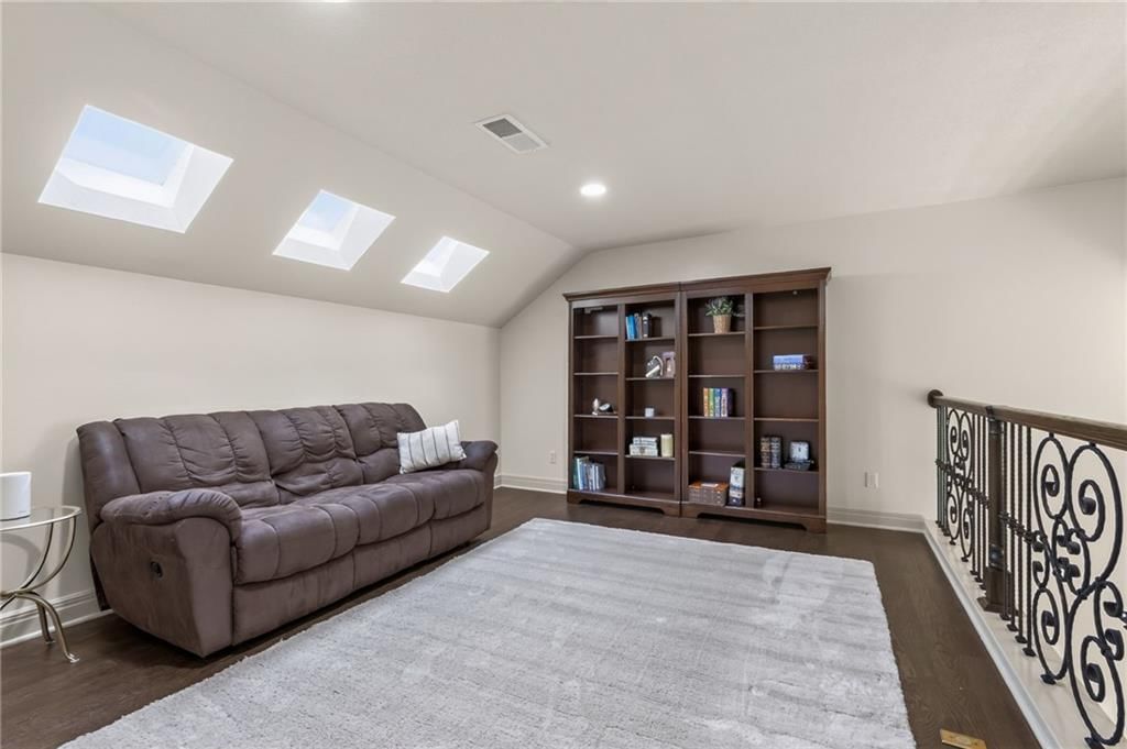 8030 N Caldwell Avenue — photo 25