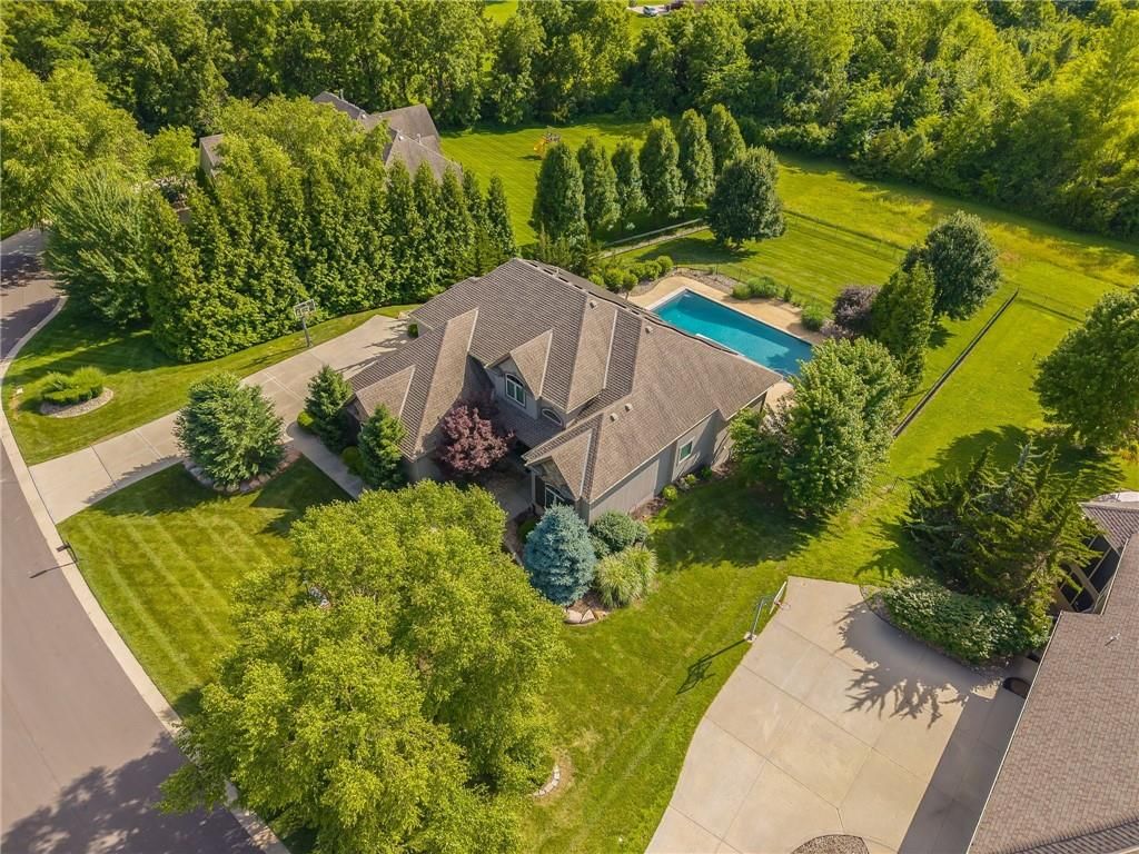 8030 N Caldwell Avenue — photo 43
