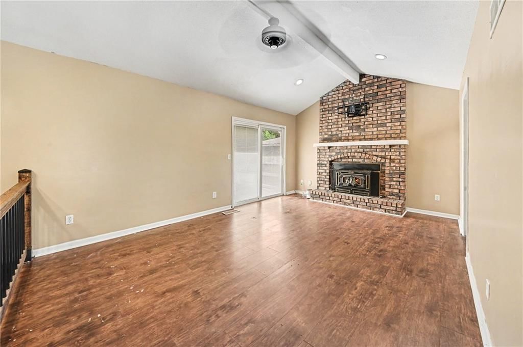 1322 S Hocker Avenue — photo 8