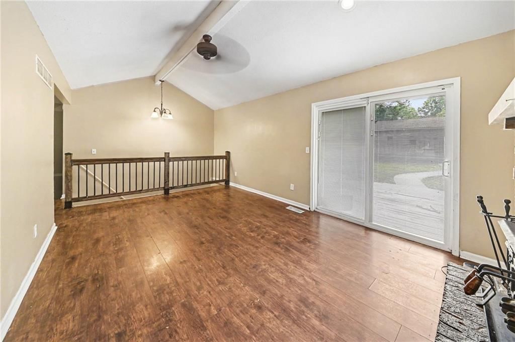 1322 S Hocker Avenue — photo 9