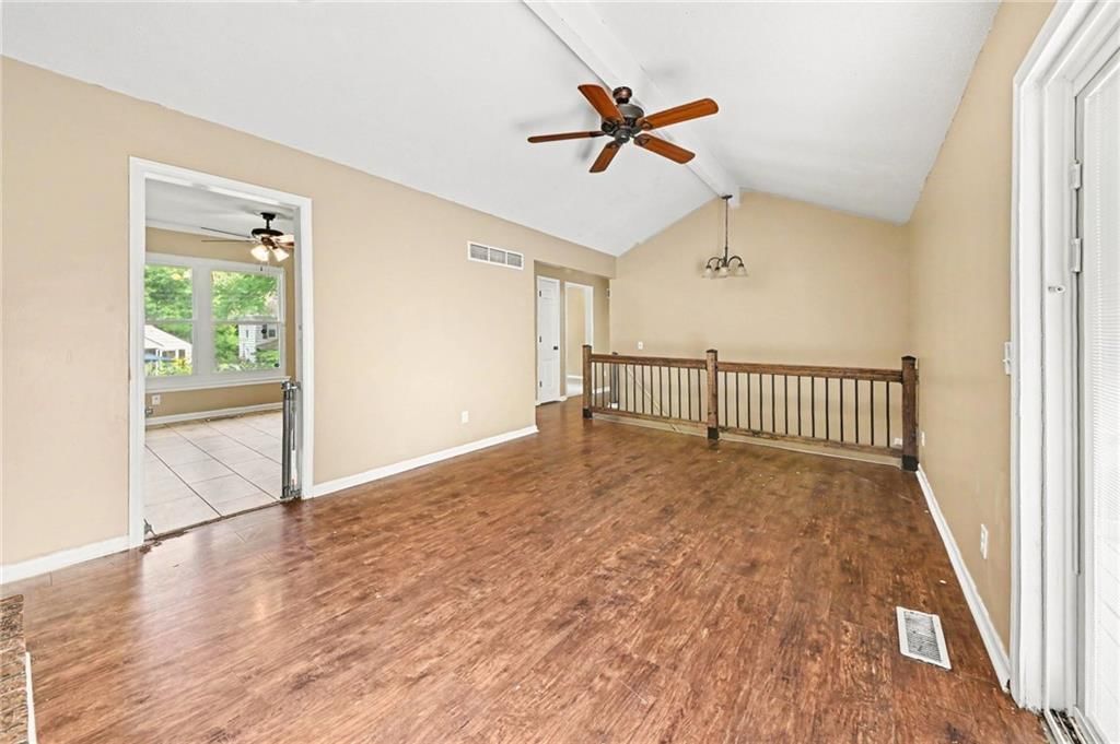 1322 S Hocker Avenue — photo 12