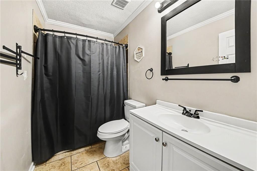 1322 S Hocker Avenue — photo 16