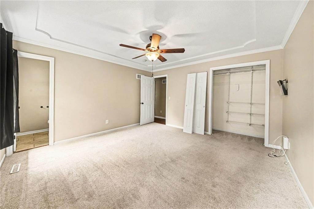 1322 S Hocker Avenue — photo 19