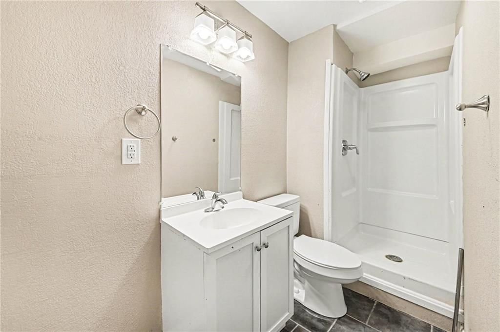 1322 S Hocker Avenue — photo 21