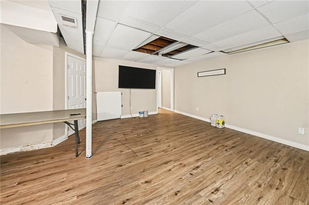 1322 S Hocker Avenue — photo 22