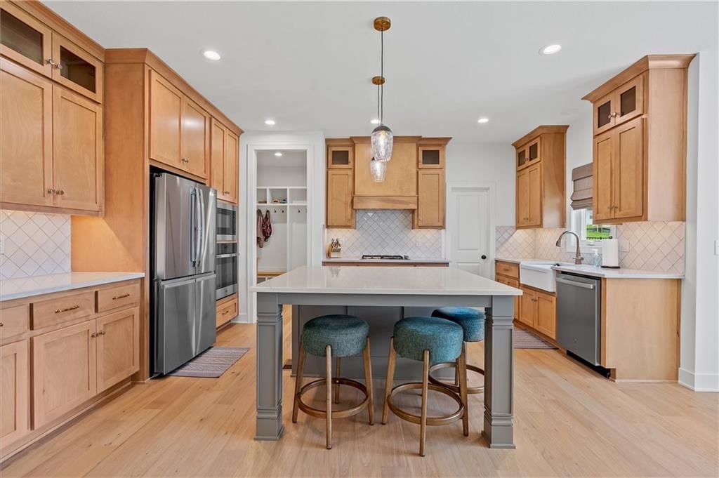 2705 NE Wheatley Drive — photo 8