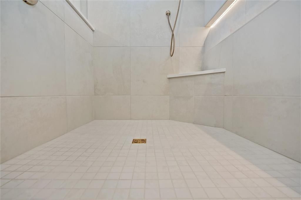 2705 NE Wheatley Drive — photo 27