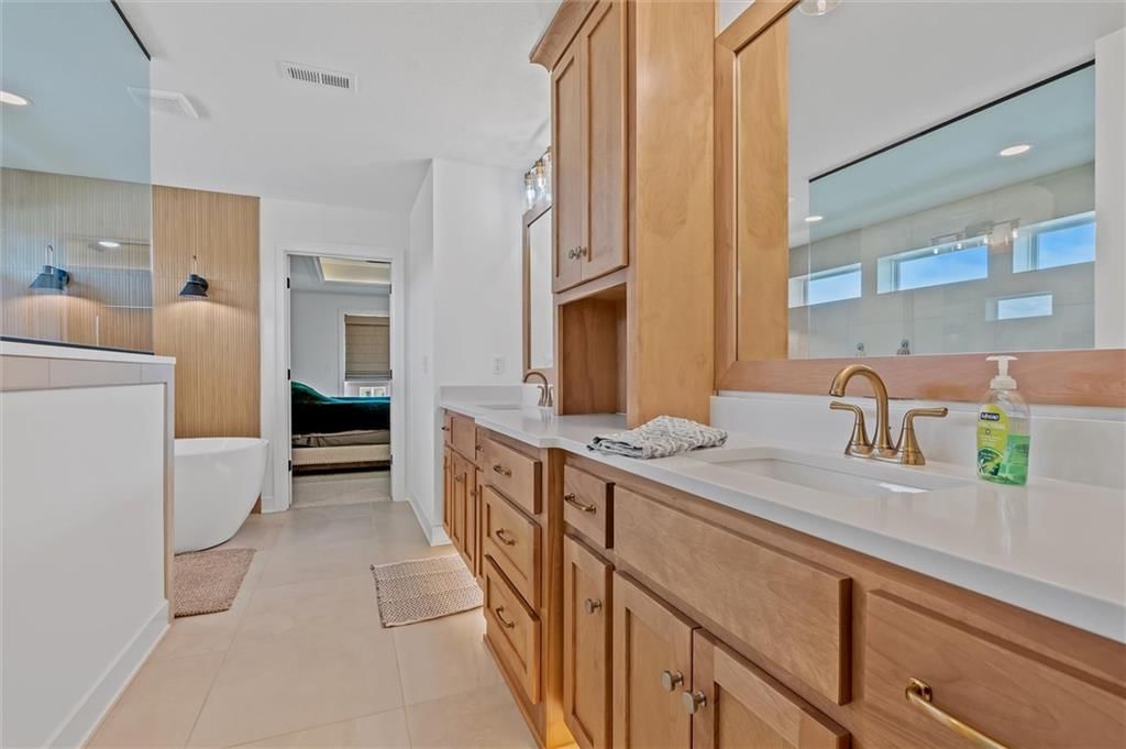 2705 NE Wheatley Drive — photo 29