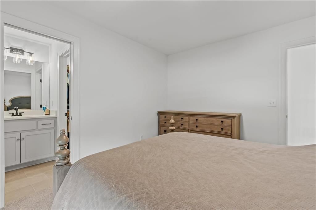 2705 NE Wheatley Drive — photo 40