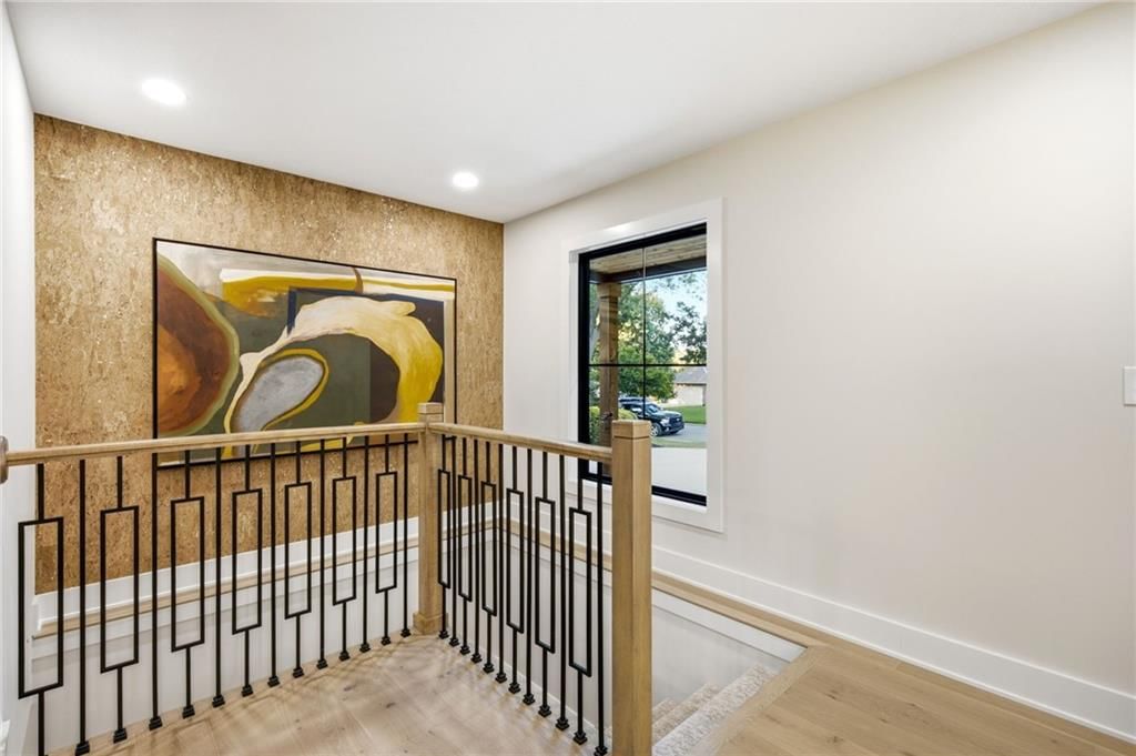 10322 Sagamore Lane — photo 32