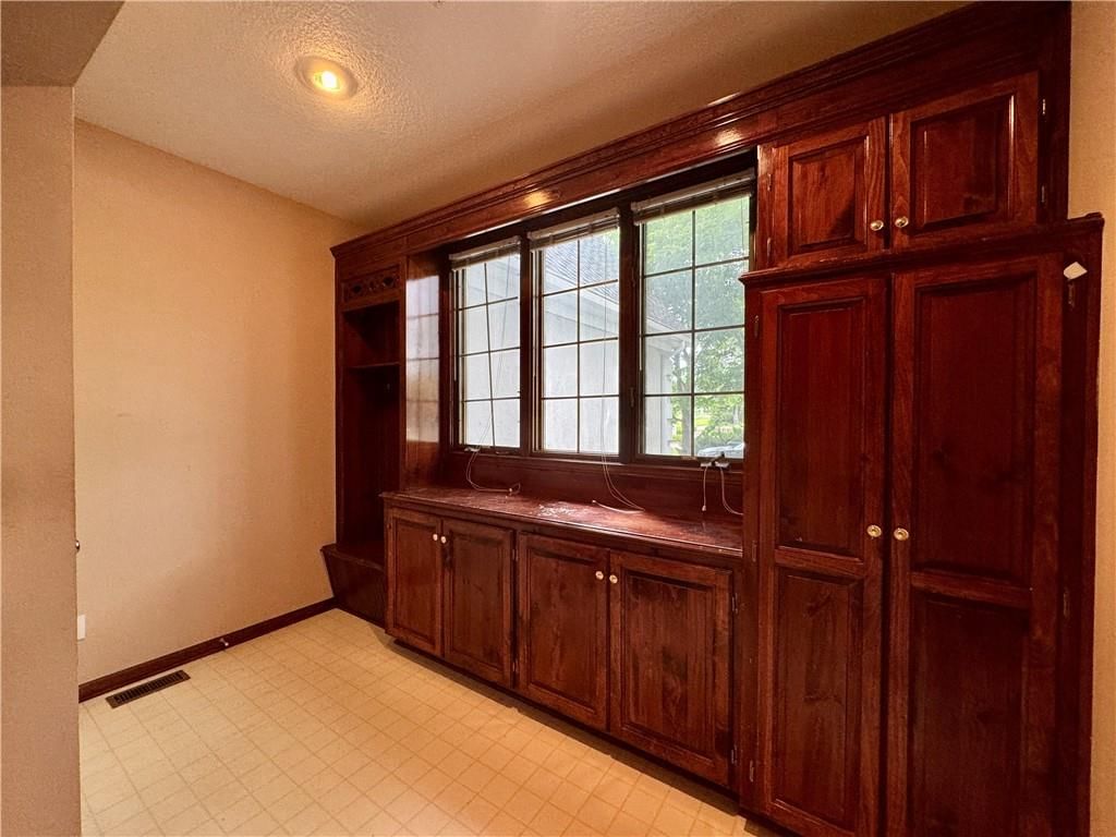 26450 W 106th Terrace — photo 29