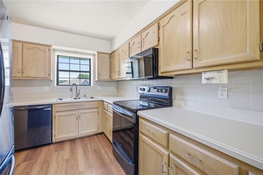 1210 NE Richardson Place — photo 15