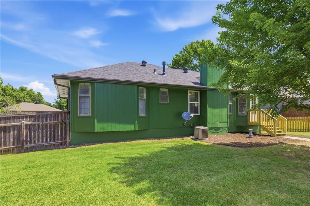 1210 NE Richardson Place — photo 33