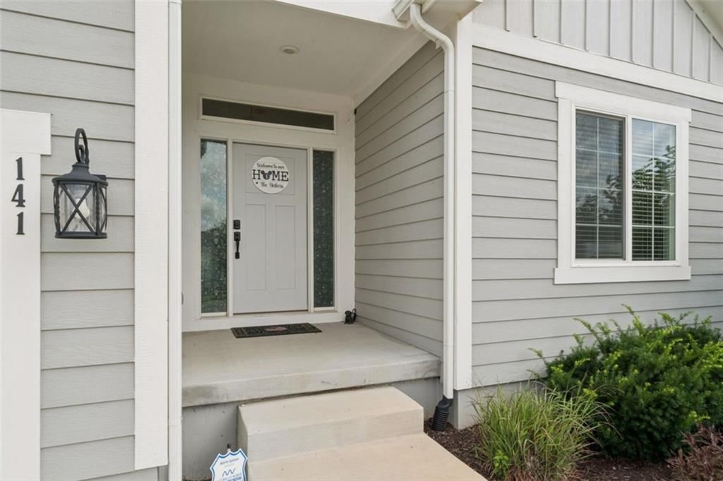 141 SE Griffin Street — photo 4