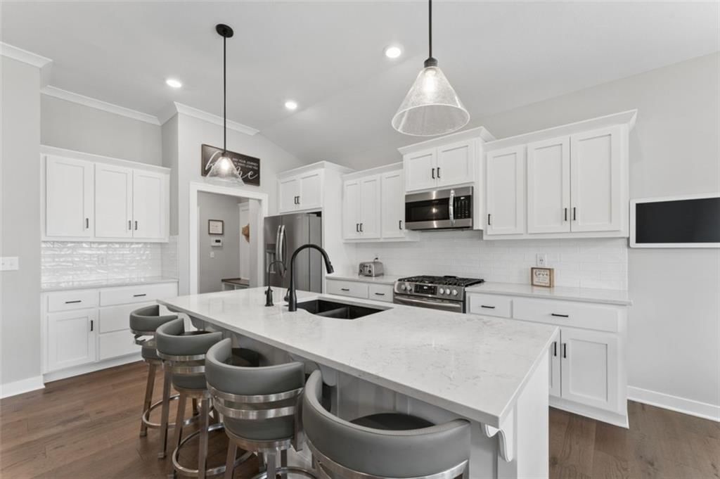 141 SE Griffin Street — photo 14