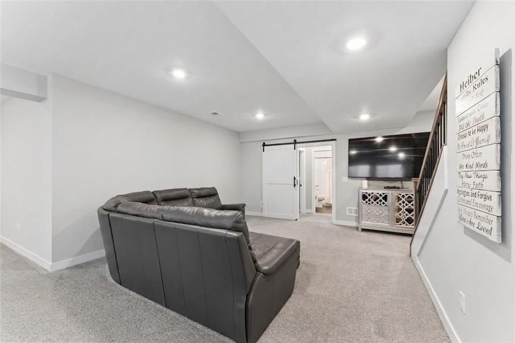 141 SE Griffin Street — photo 35