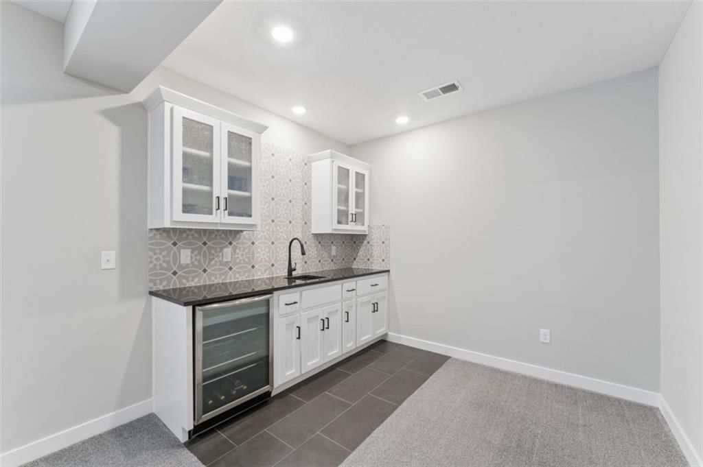 141 SE Griffin Street — photo 37