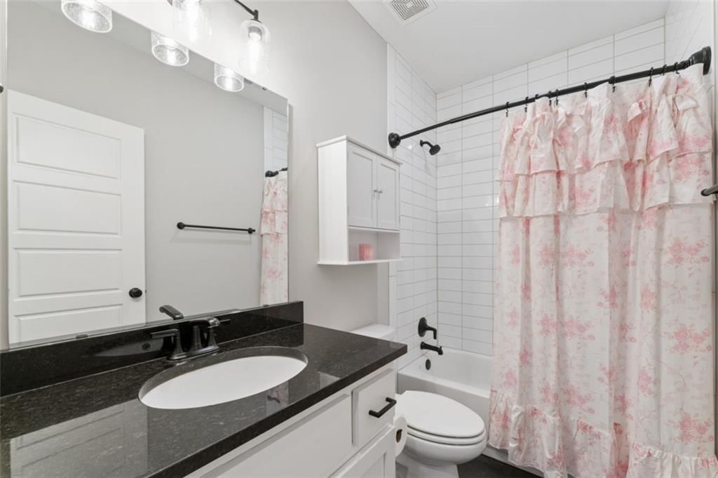 141 SE Griffin Street — photo 39
