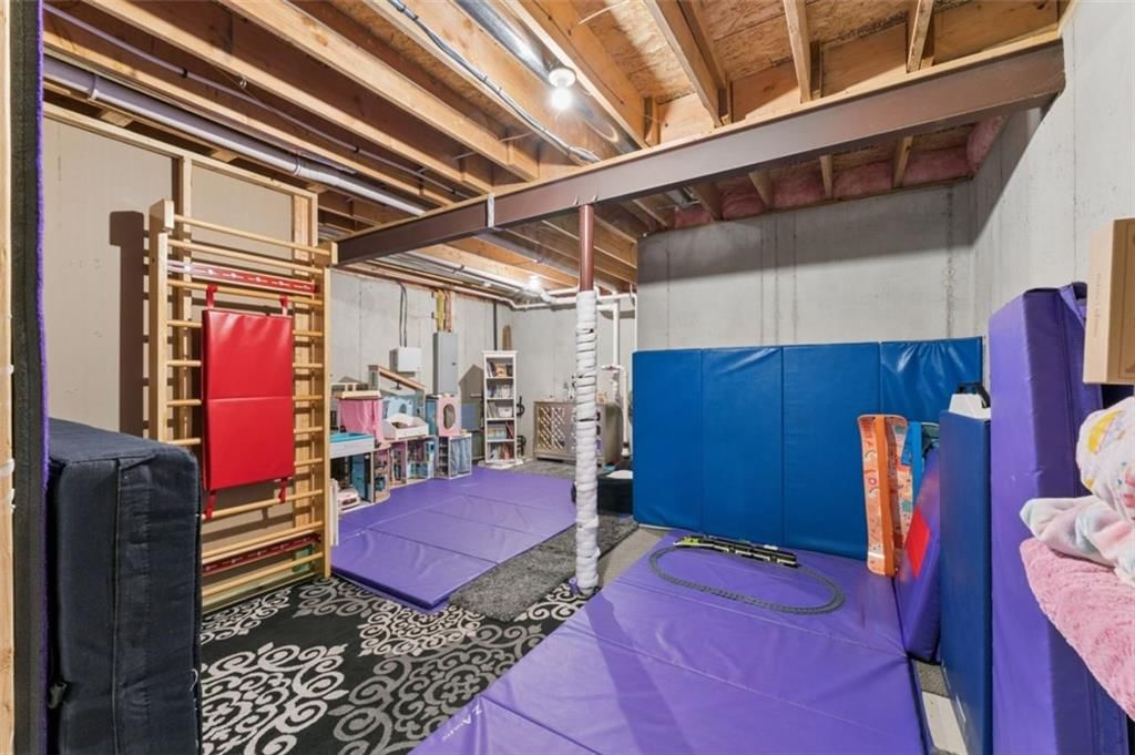 141 SE Griffin Street — photo 42