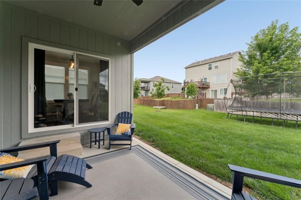 141 SE Griffin Street — photo 44